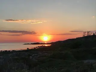 Havet solnedgång klippor