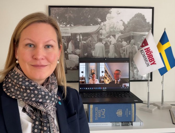 Cecilia Bladh in Zito och kronprinsessparet i digitalt möte