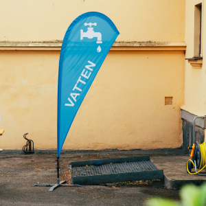 I hettan är det viktigt att fylla på med vätska. Därför fanns flera stationer där man kunde fylla på sin vattenflaska.