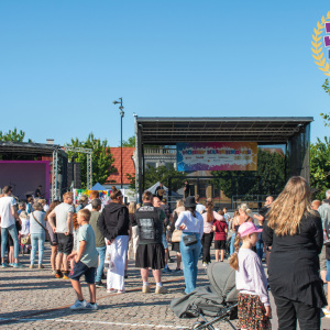 Ett hav av människor på Nya torg.
