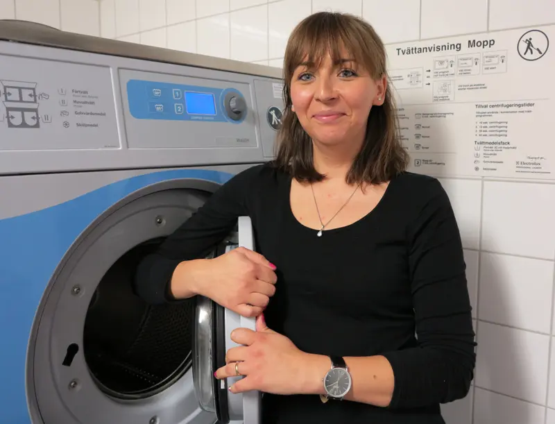 Mirnesa Avdic är arbetsledare för nya tvätteriet.