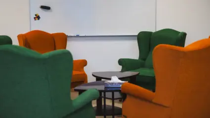 Sköna fåtöljer