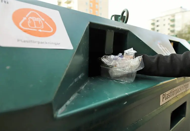 Återvinningscontainer