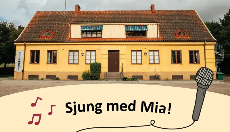 Ett bildmontage f&ouml;rest&auml;llande exteri&ouml;ren av en gul byggnad med texten "Sjung med Mia!" samt en illustrerad mikrofon