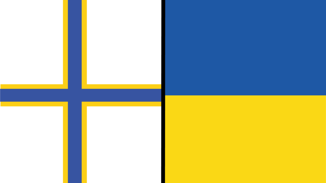 sverigefinnars och Ukrainas flagga